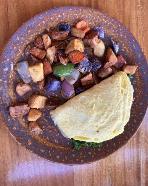 17 Best Breakfast Options in Honolulu Right Now